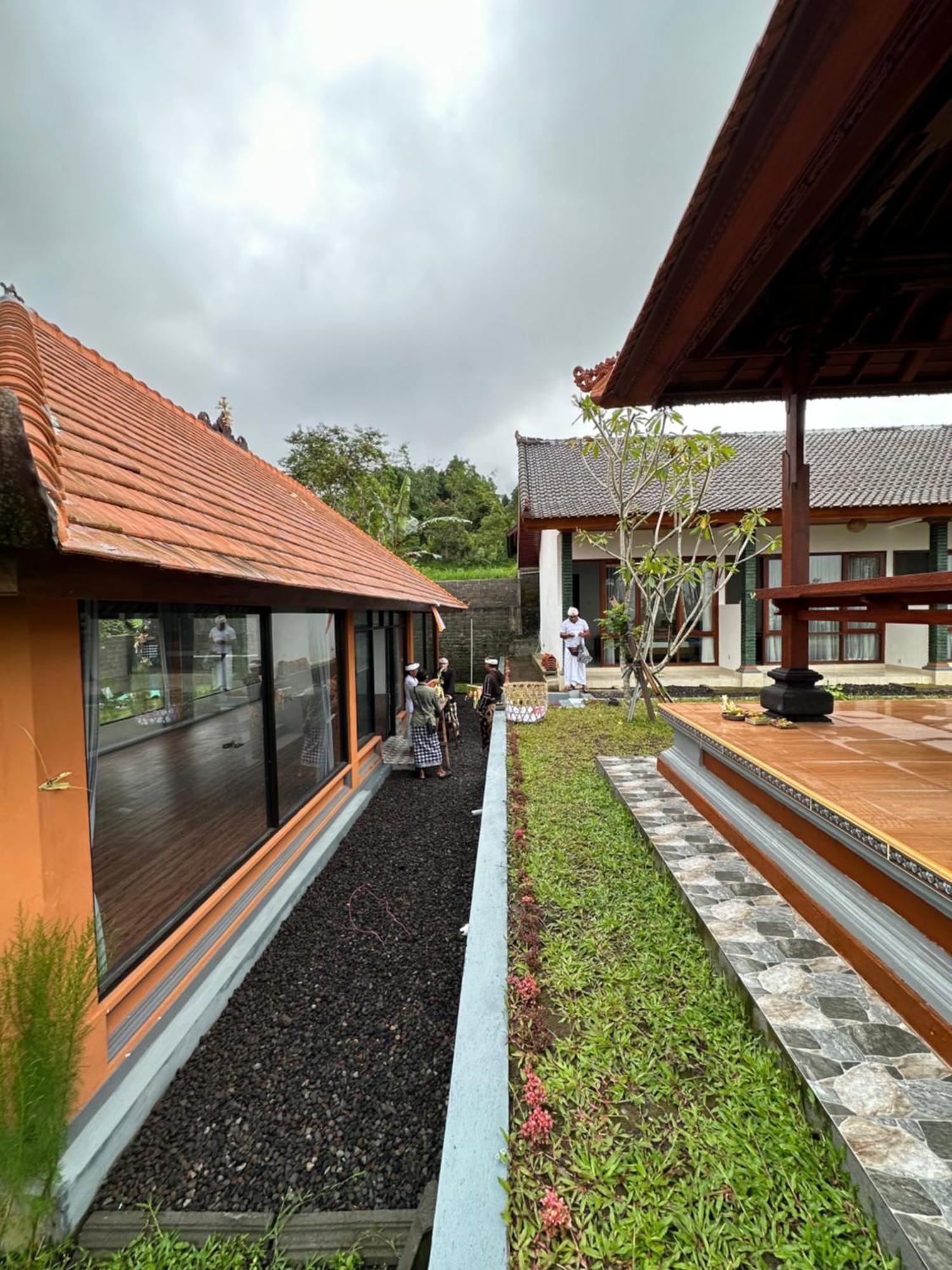Bali Basuki Retreat Center Apartment Besakih Luaran gambar